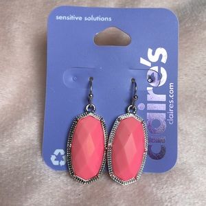 Claire’s NWT Pink Earrings